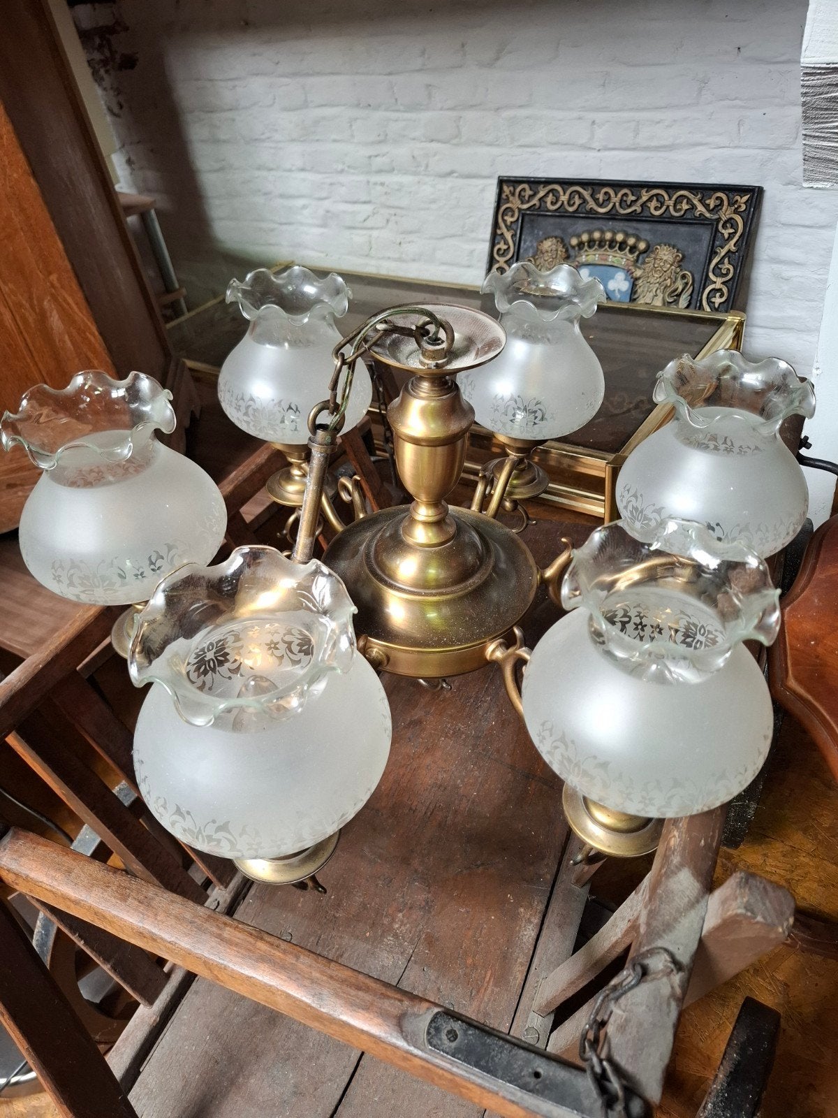 Lustre vintage avec 6 points lumineux en parfait état.