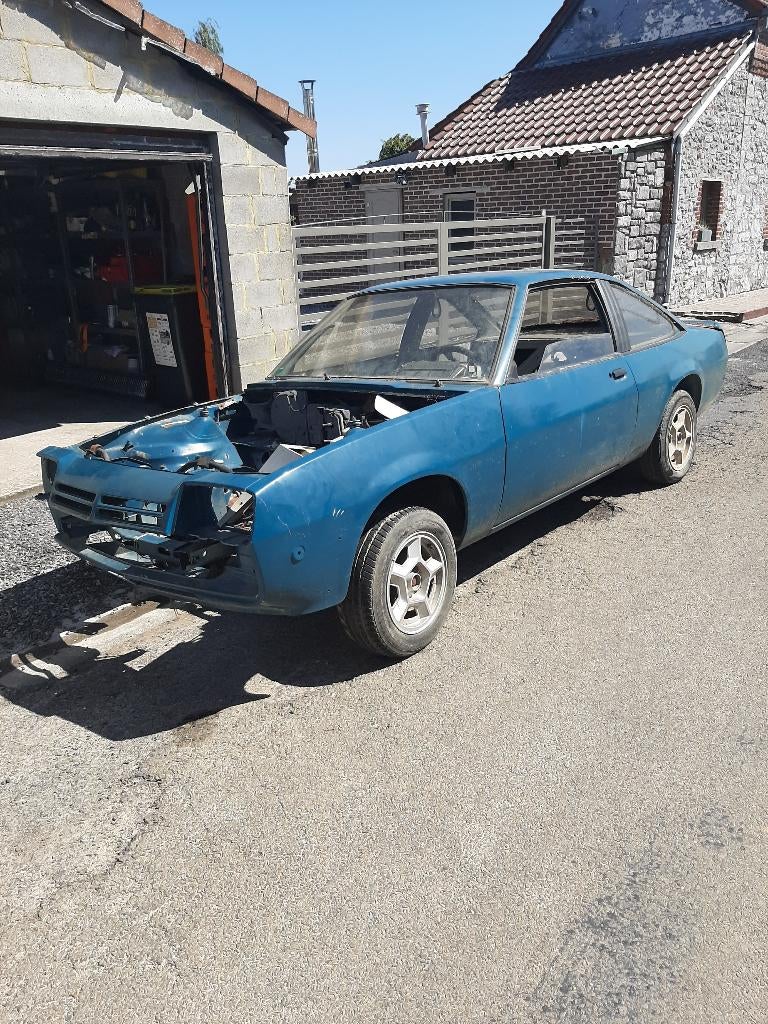 Opel Manta B 2.0 GSI 1987 a restaurer, Achterwielaandrijving, 4 cilinders, Handgeschakeld, Particulier