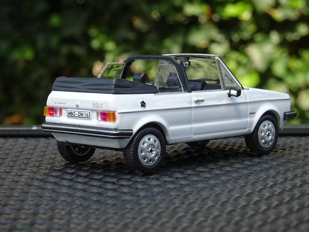 1980 Volkswagen Golf I Cabriolet Karmann - 1/43, Hobby en Vrije tijd, Modelauto's | 1:43, Ophalen of Verzenden, Zo goed als nieuw