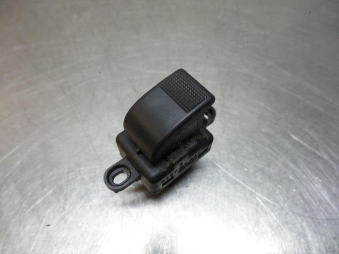Commutateur vitre électrique d'un Mazda 2 (2 03-), -, Mazda, Utilisé, -