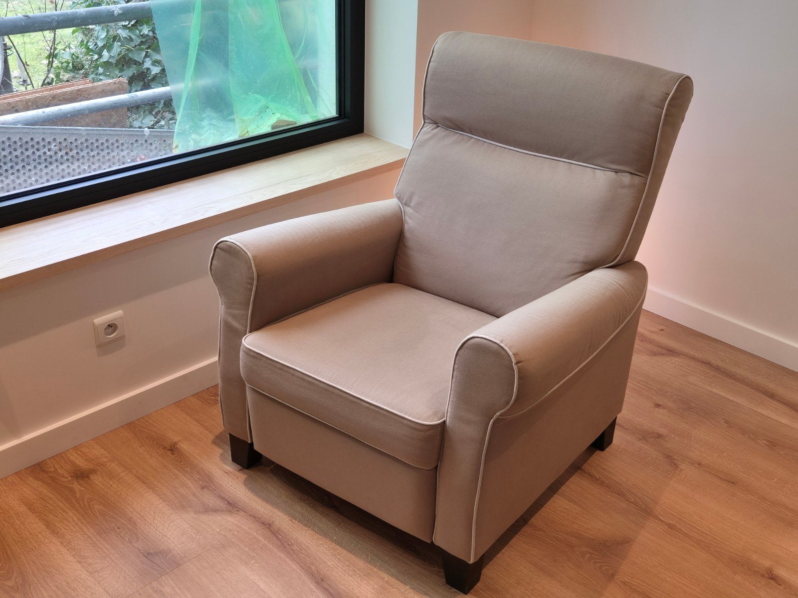 Beau fauteuil inclinable très confortable, Enlèvement
