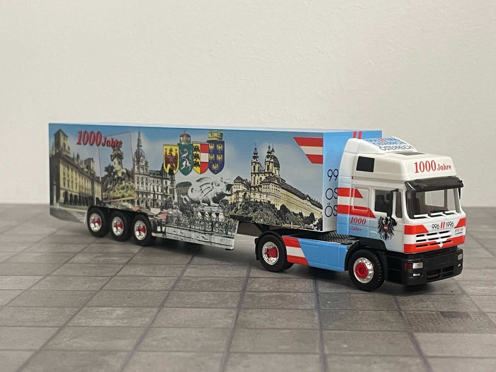 Herpa STEYR 1000 Jahre Österreich, Ophalen of Verzenden, Zo goed als nieuw, Bus of Vrachtwagen, Herpa