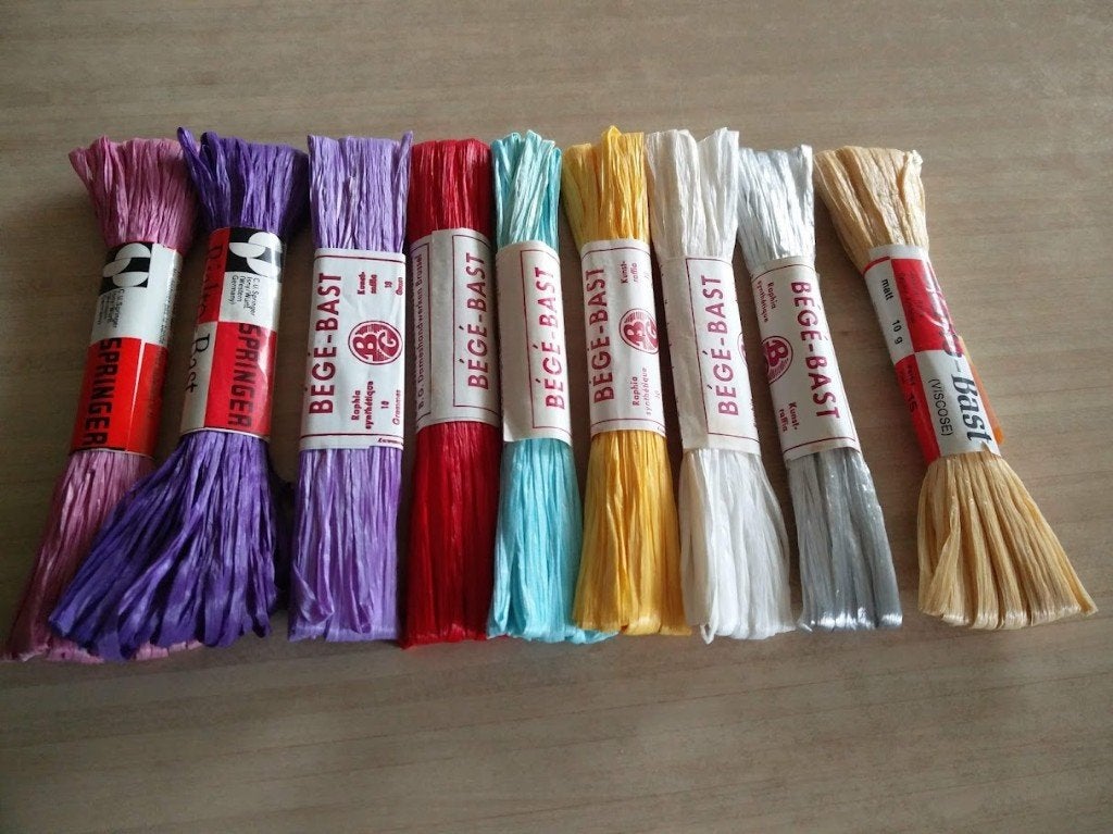 RAFFIA Strengen,  verschillende Kleuren.  1€., Nieuw, Meerkleurig, Ophalen of Verzenden, Educatief