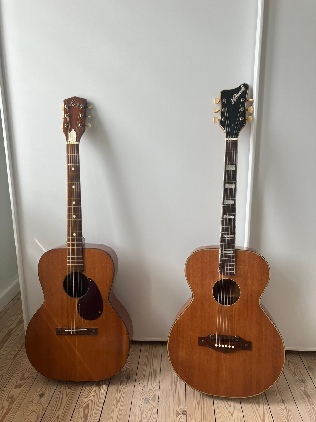 2 vintage flattop gitaren Kay National, Muziek en Instrumenten, Ophalen, Zo goed als nieuw