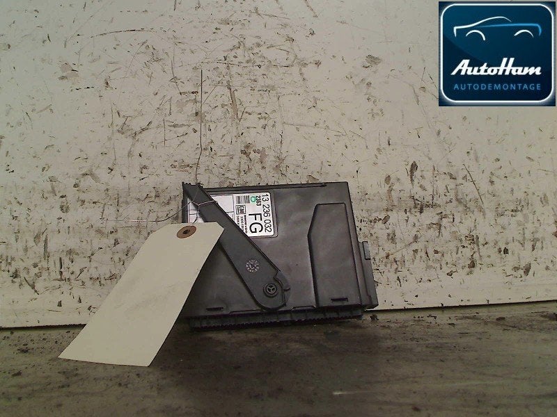 ORDINATEUR VEROUILLAGE CENTRALISE Opel Corsa C (F08 / 68), Utilisé, Opel