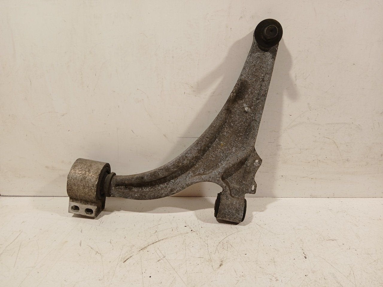 Draagarm links voor Opel Astra, Autos : Pièces & Accessoires, Onderdelen@venauto.nl, Van der Ven Autorecycling B.V., Ettenseweg 76, 4706 PB Roosendaal, The Netherlands