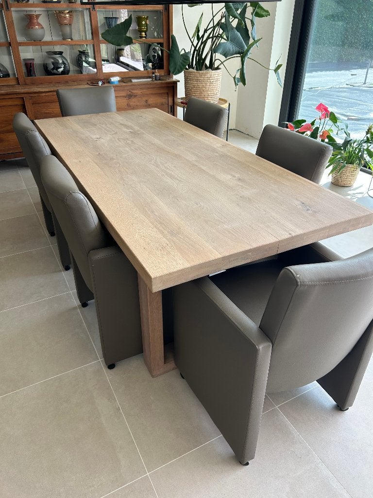 Eetkamertafel en stoelen, Huis en Inrichting, Complete eetkamers, Ophalen, Zo goed als nieuw, Landelijk, 4 tot 6 stoelen