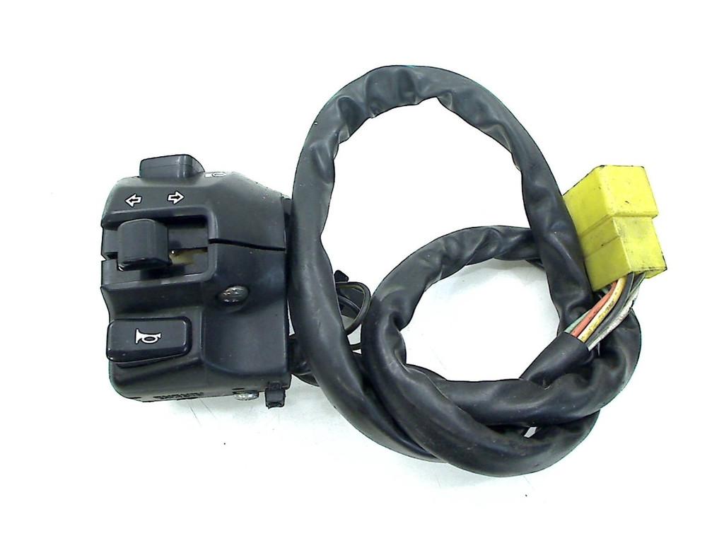 COMMUTATEUR GAUCHE GSX R 600 1997-2000 SRAD (GSXR 600), Motos, Dhr. S. di Majo, Utilisé, Info@cama-motorparts.nl, P.J. Troelstraweg 8 8
3144 CX  MAASSLUIS, NL