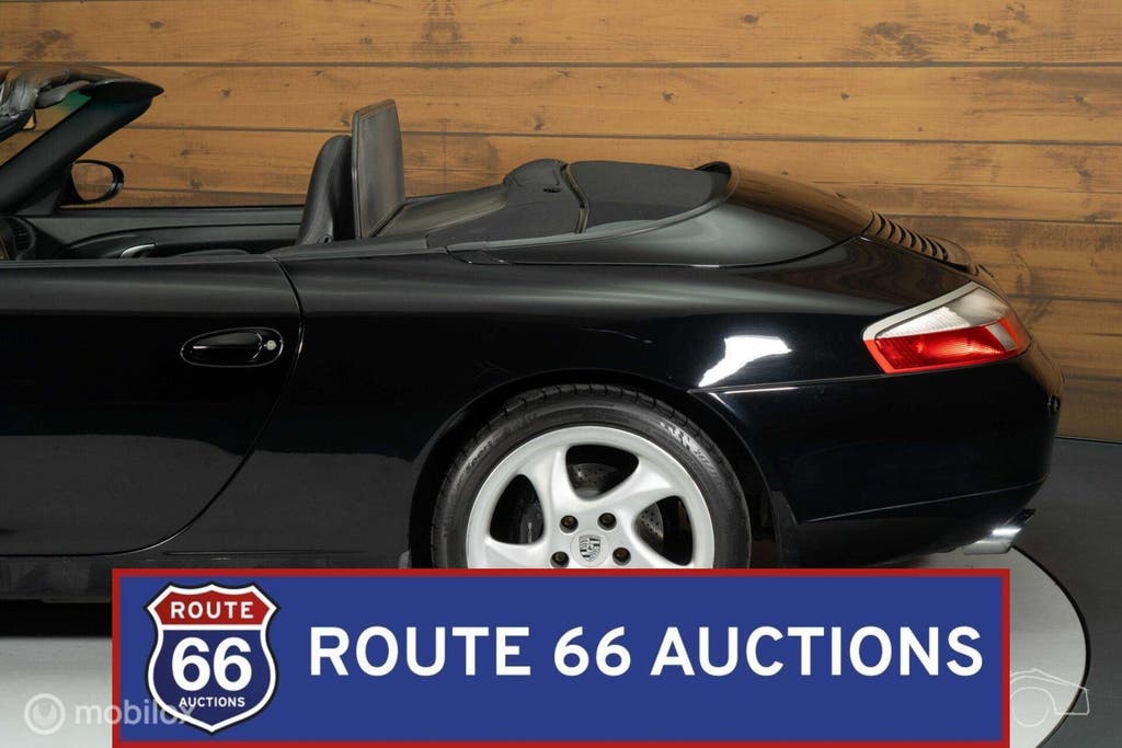 Porsche 911 Carrera Cabriolet | 2001 | Route 66 Auctions, foto 8