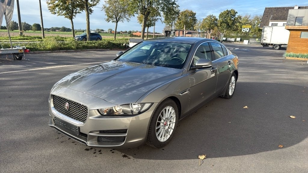 Jaguar XE 2.0 D / AUTOMAAT / LEDER / E-Performance Prestige, Auto's, Automaat, Bedrijf, 5 deurs, XE