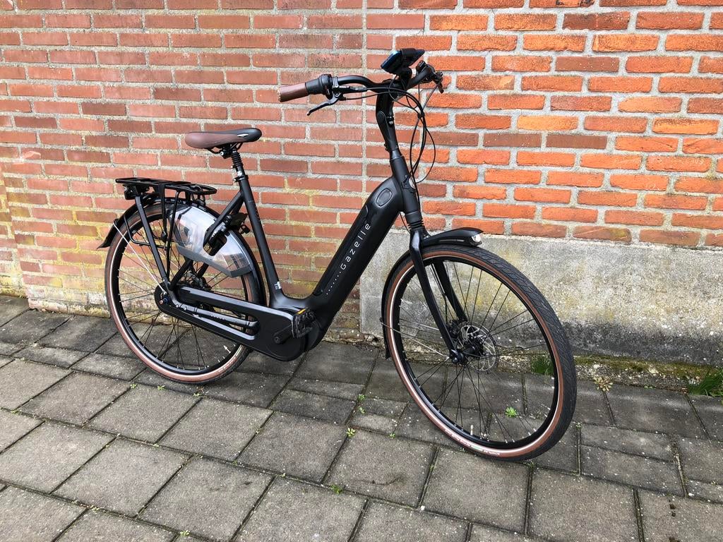 Gazelle elektrische fiets grenoble c8 GOED VAN STAAT, Fietsen en Brommers, Ophalen of Verzenden, Zo goed als nieuw, 50 km per accu of meer
