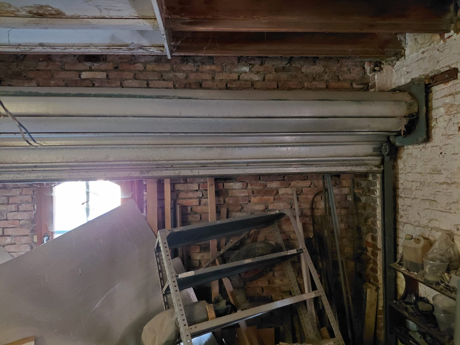 Rolluik garage, Doe-het-zelf en Bouw, Rolluiken, Ophalen, Zo goed als nieuw