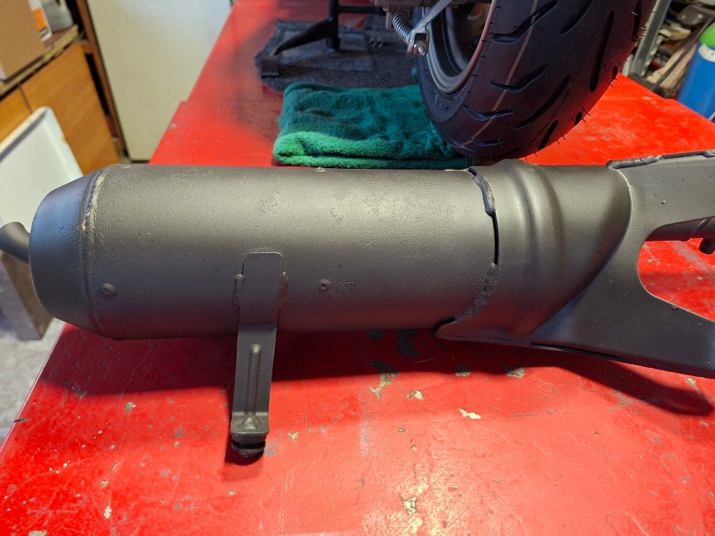 uitlaat sym fiddle 2 125cc, Ophalen, Gebruikt