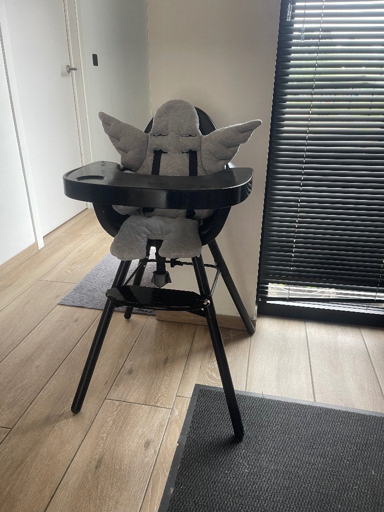 Eetstoel childhome, Kinderen en Baby's, Ophalen, Gebruikt, Meegroeistoel, Gordel(s)