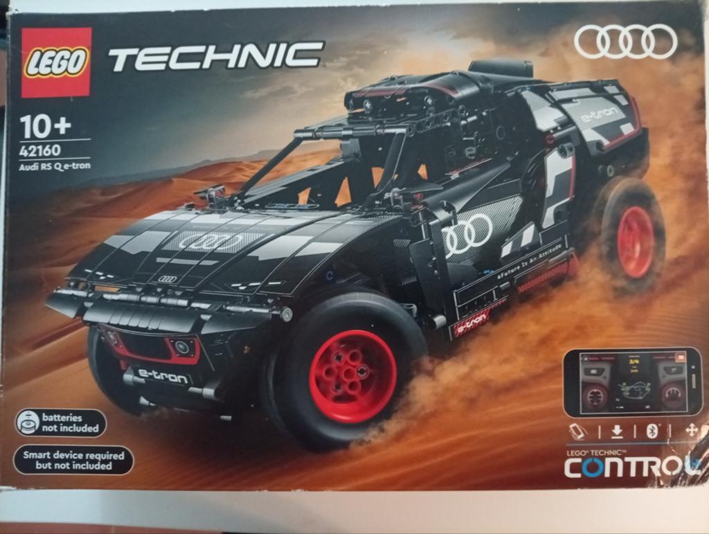 LEGO TECHNIC AUDI RS Q e-tron, Kinderen en Baby's, Speelgoed | Duplo en Lego, Ophalen of Verzenden, Lego, Technic