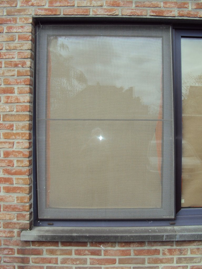Muggen raam met 4 aansluit hendeltjes !, Kunststof, Ophalen of Verzenden, Zo goed als nieuw, Bruin