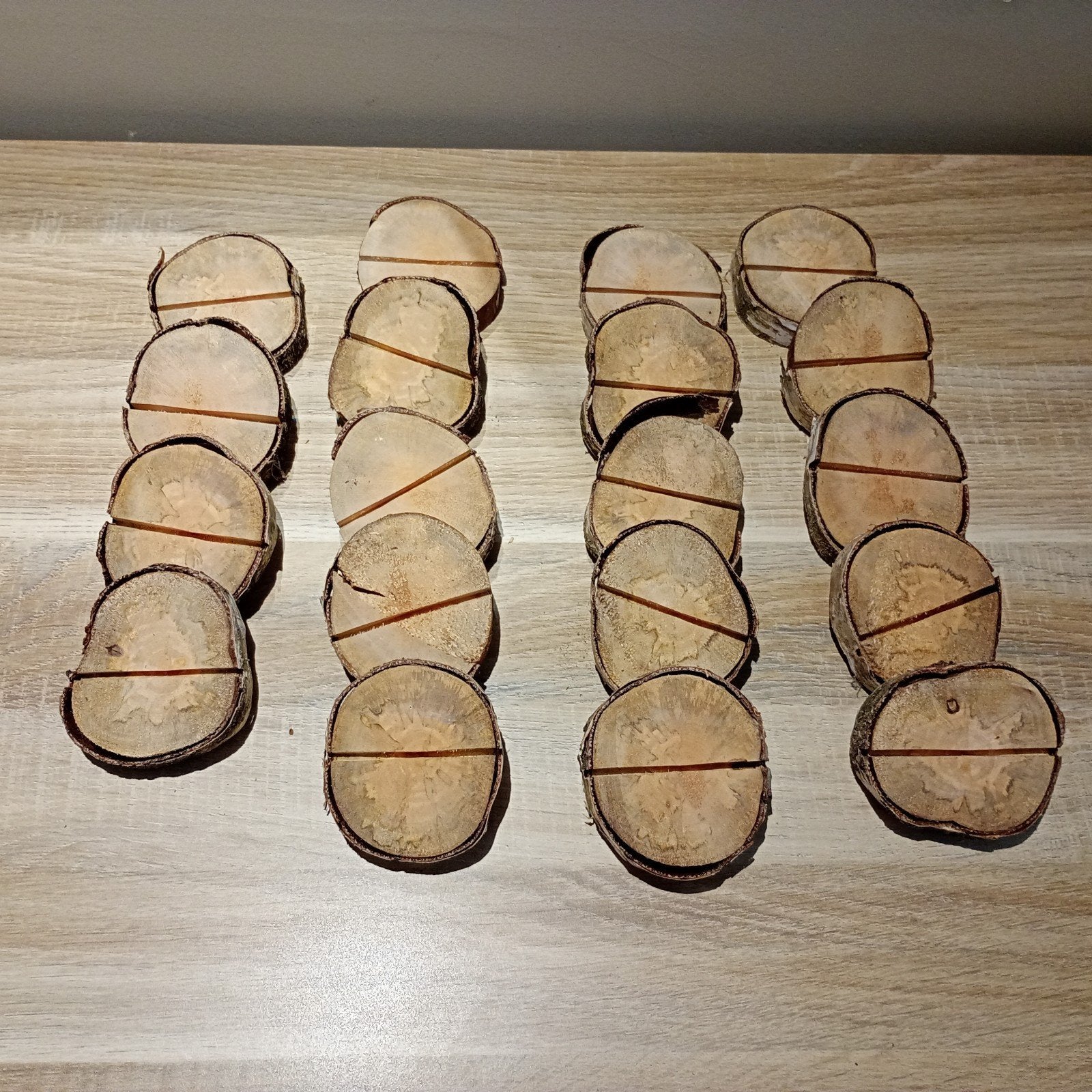 19 kaartjes houders, Huis en Inrichting, Ophalen, Hout, Beige, Overige typen