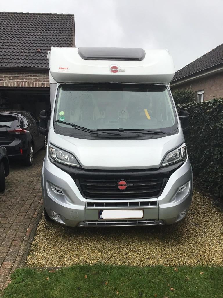 Burstner Lyseo Privilege T700 Fiat 130, Caravans en Kamperen, Mobilhomes, Luifel, Standaard zit, Ringverwarming, Fiat