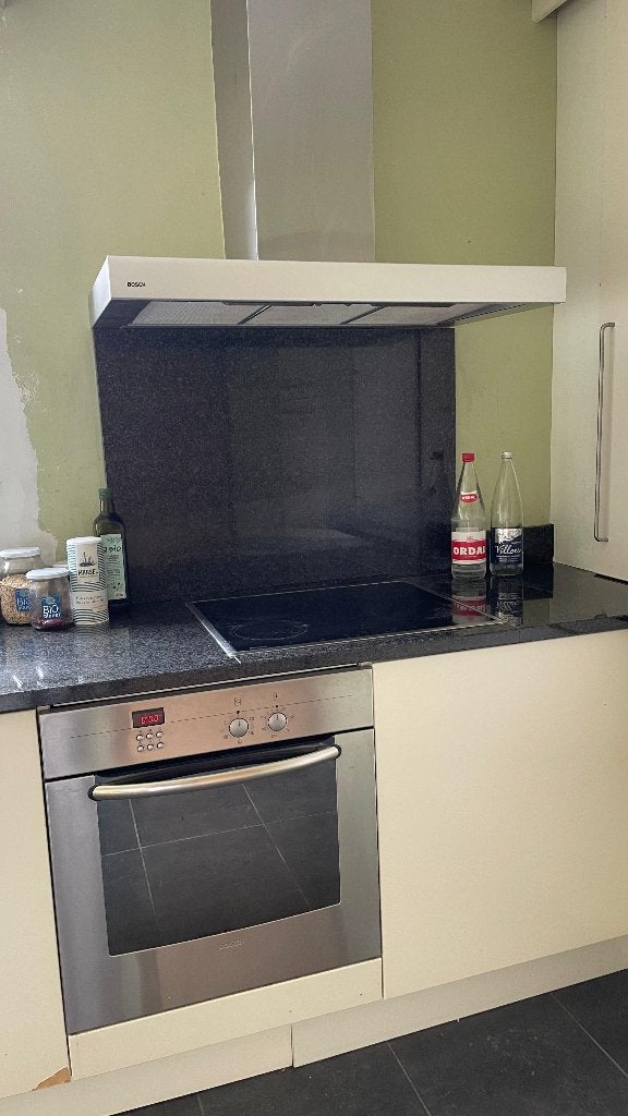 keuken graniet bosch novy toestellen, Huis en Inrichting, Keuken | Complete keukens, Gebruikt, Crème, Graniet of Steen, Ophalen