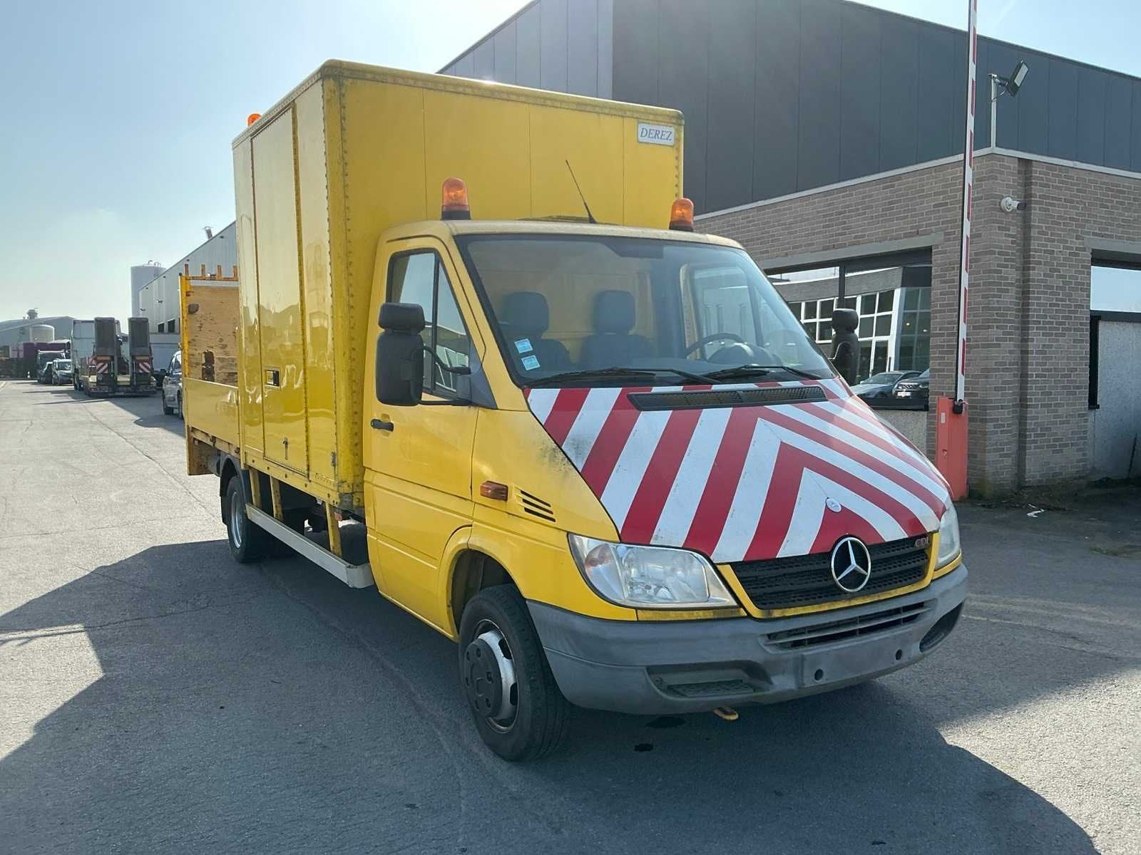 Camion léger Mercedes-Benz, Autos, Achat, Entreprise, Boîte manuelle, Mercedes-Benz