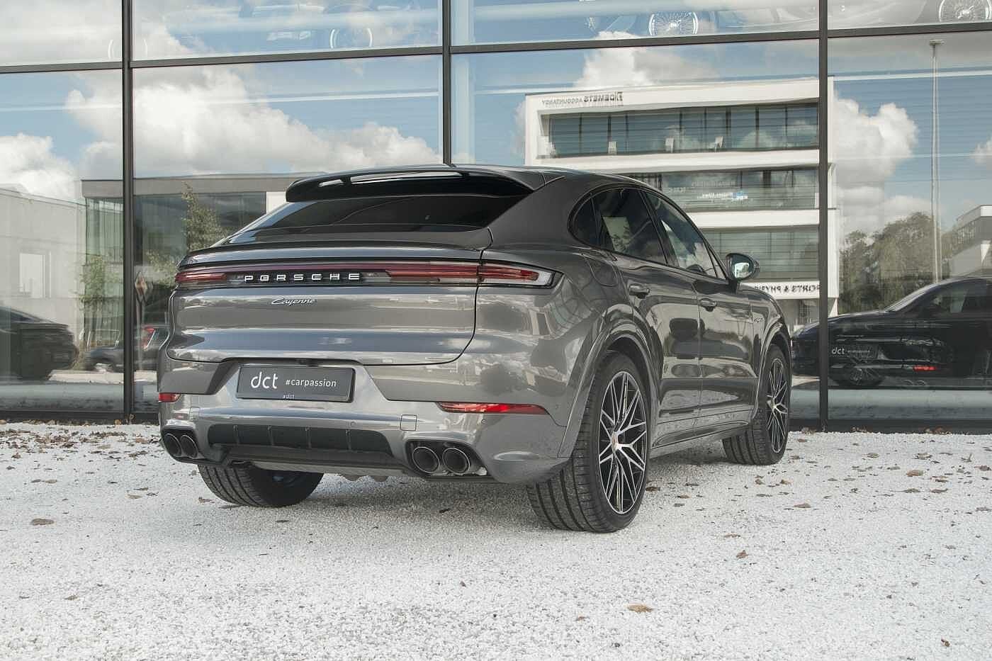 Porsche Cayenne COUPE Coupé E-hybrid 22inch SportDesign BOS, Automaat, Gebruikt, 2995 cc, https://public.car-pass.be/vhr/b0f59958-391f-4c39-8f8c-a4549237c7a5