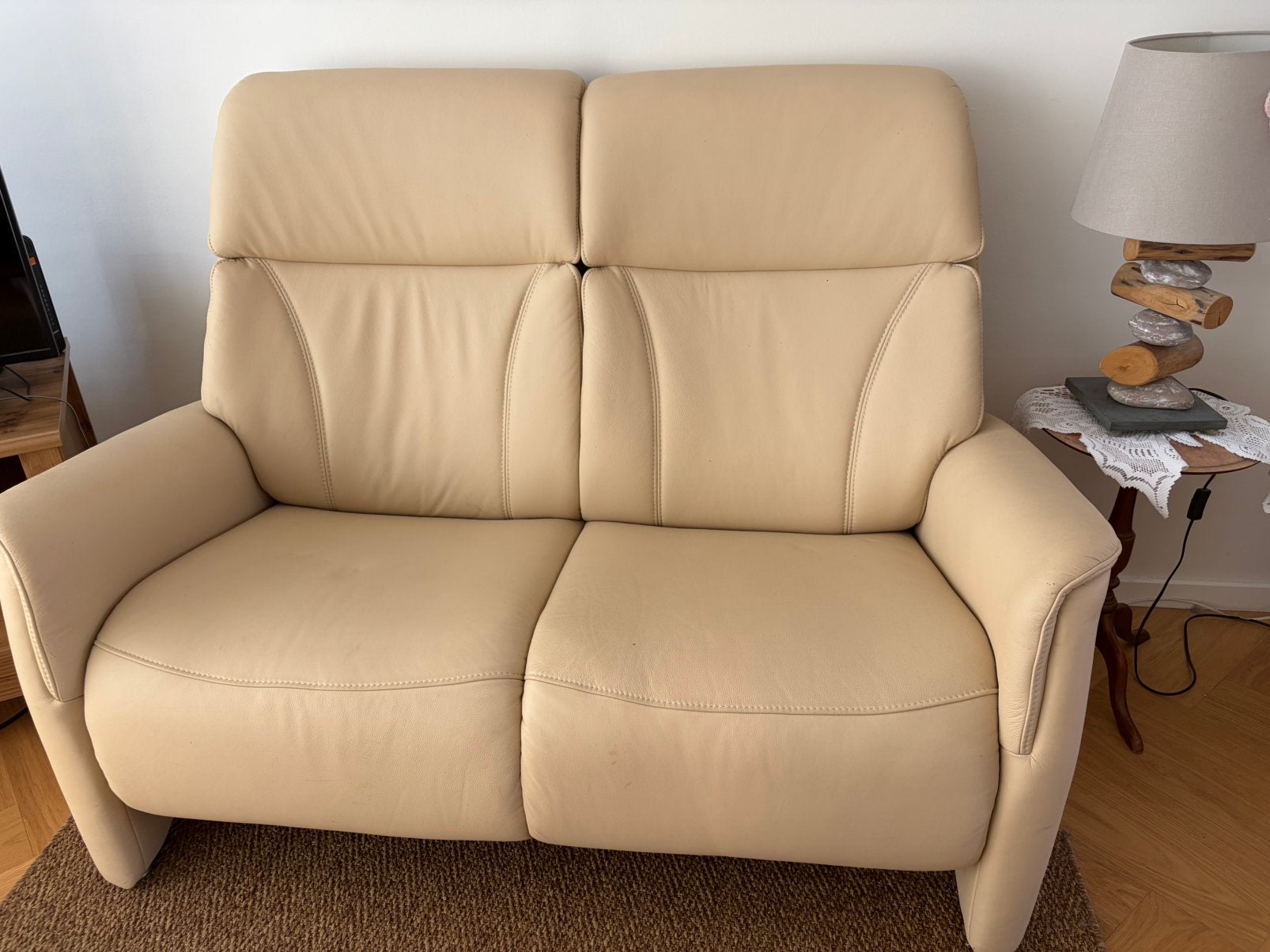 Canape simili cuir beige 2 places, Maison & Meubles, Enlèvement, Utilisé, Deux personnes, Cuir