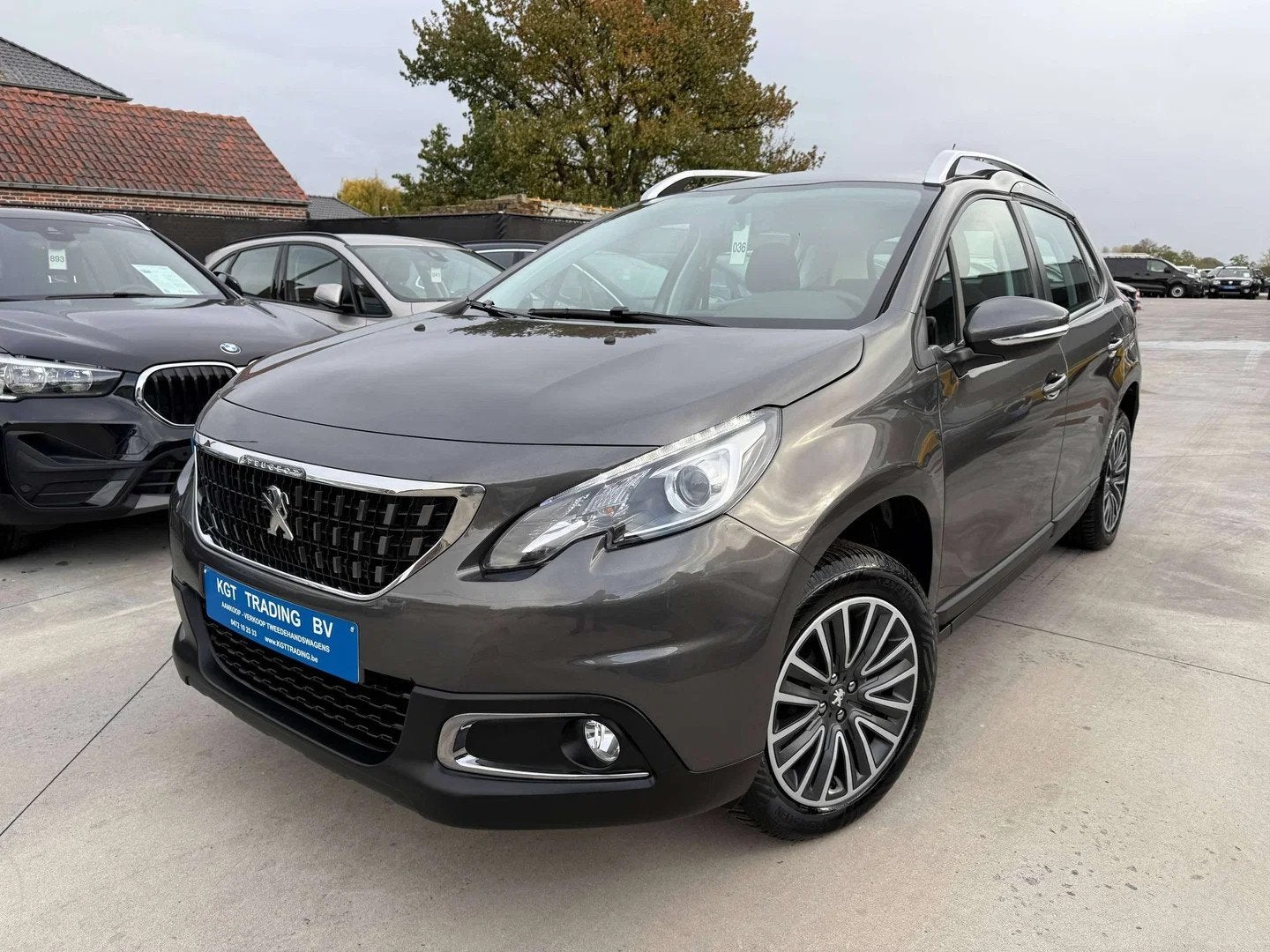 Peugeot 2008 1.2i PURETECH 83PK NAVIGATIE CARPLAY BLUETOOTH, Argent ou Gris, Achat, Euro 6, Entreprise
