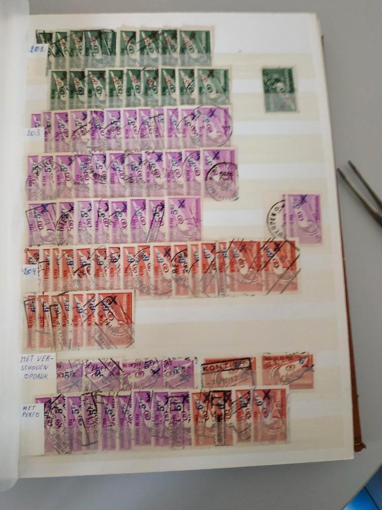UIT VRIJ GROOT LOT DEEL 9, Postzegels en Munten, Ophalen