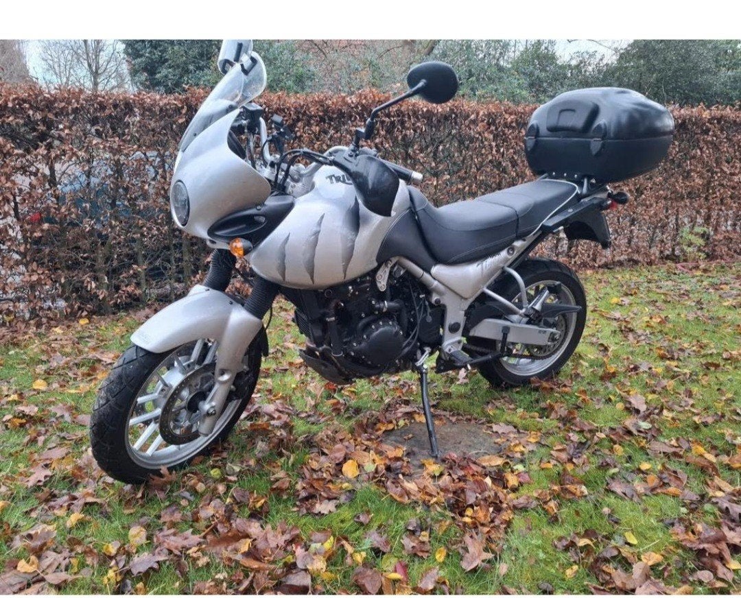 Triumph Tiger 955i, Motoren, Handvatverwarming, 3 cilinders, Particulier, Meer dan 35 kW