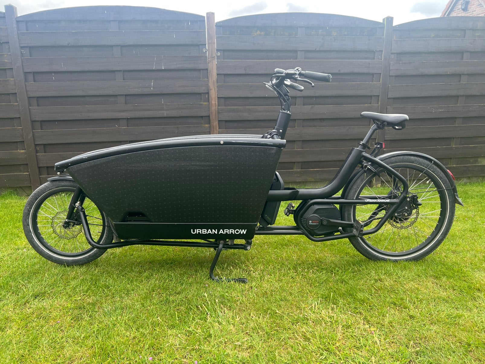 Elektrische bakfiets Urban Arrow, weinig km met garantie, Enlèvement, Comme neuf