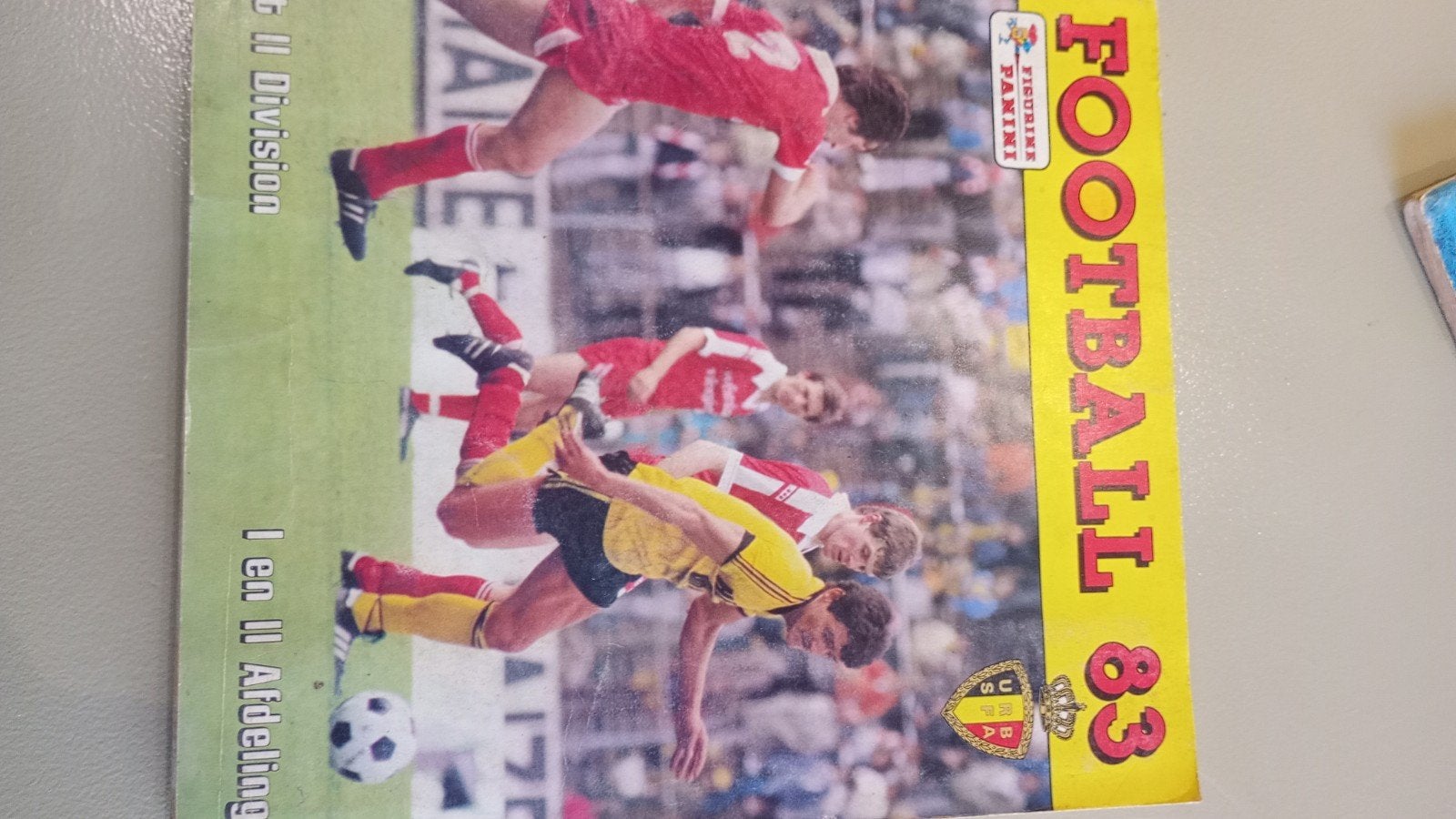 Album panini 1983, Livres, Enlèvement ou Envoi
