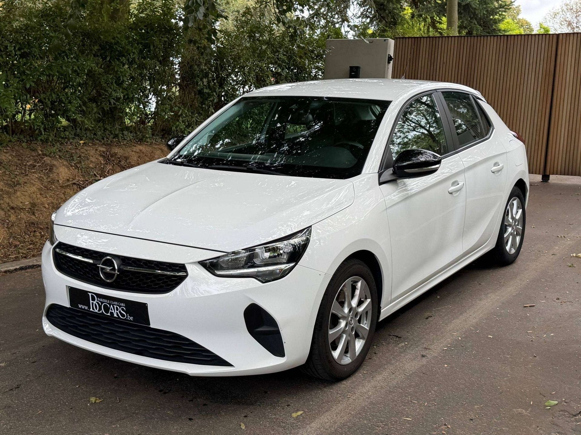 Opel Corsa Corsa 1.2 Navi-Carplay-Camera-PDC-BT-1ste Eigenaa, Auto's, Opel, Dealer onderhouden, Gebruikt, 1199 cc, Wit