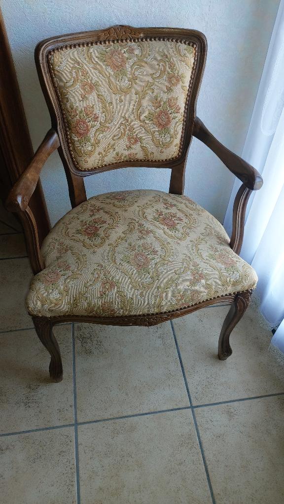 Fauteuil Louis XV, Enlèvement