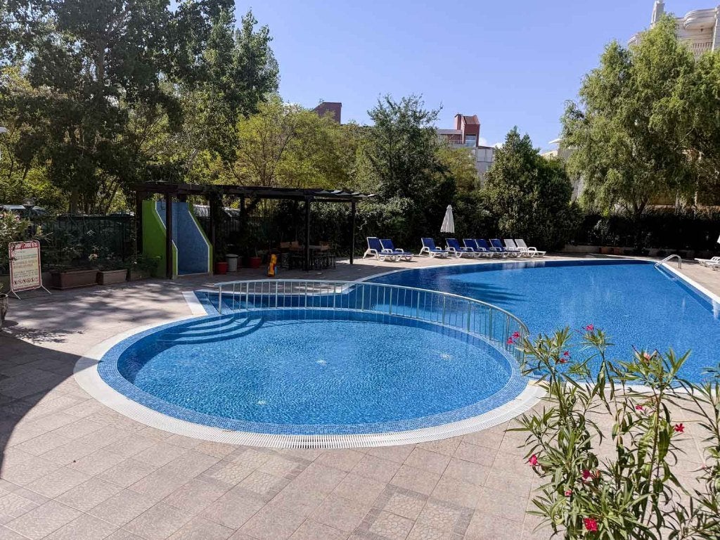 Appartement met groot terras | Solmarin, Immo, Bulgaria, Overig Europa, 2 kamers, 69 m²