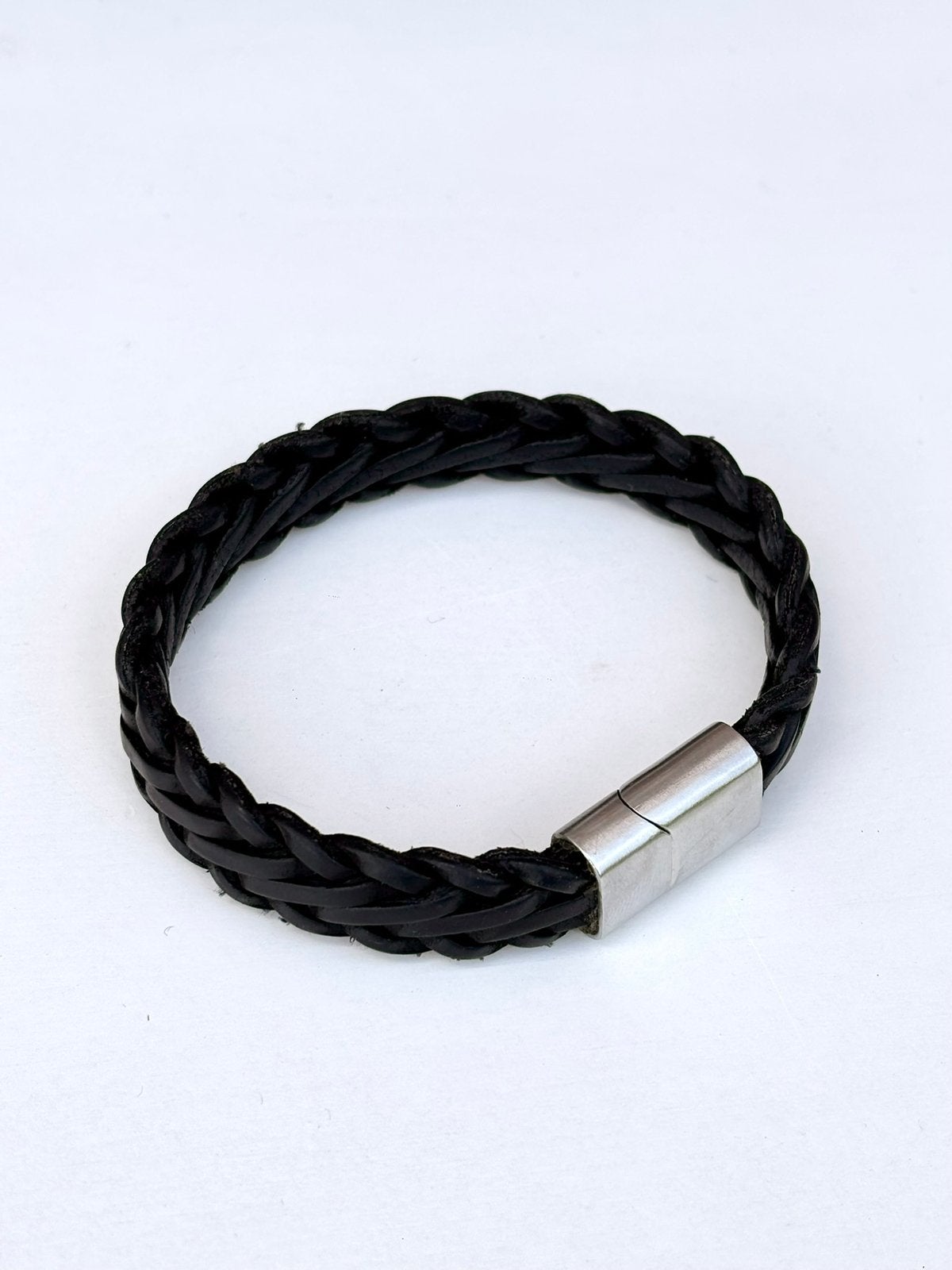 Zwarte gevlochten armband, Handtassen en Accessoires, Armbanden, Ophalen of Verzenden, Zo goed als nieuw, Zwart, Leer