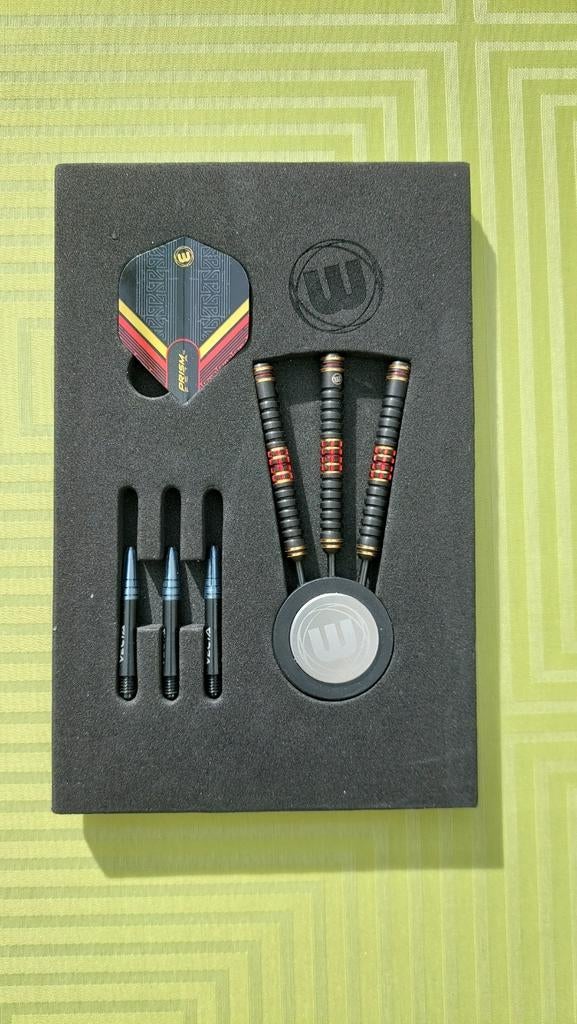 Winmau dartpijlen Valhalla 24gr, Sport en Fitness, Darts, Ophalen of Verzenden, Zo goed als nieuw, Pijlen