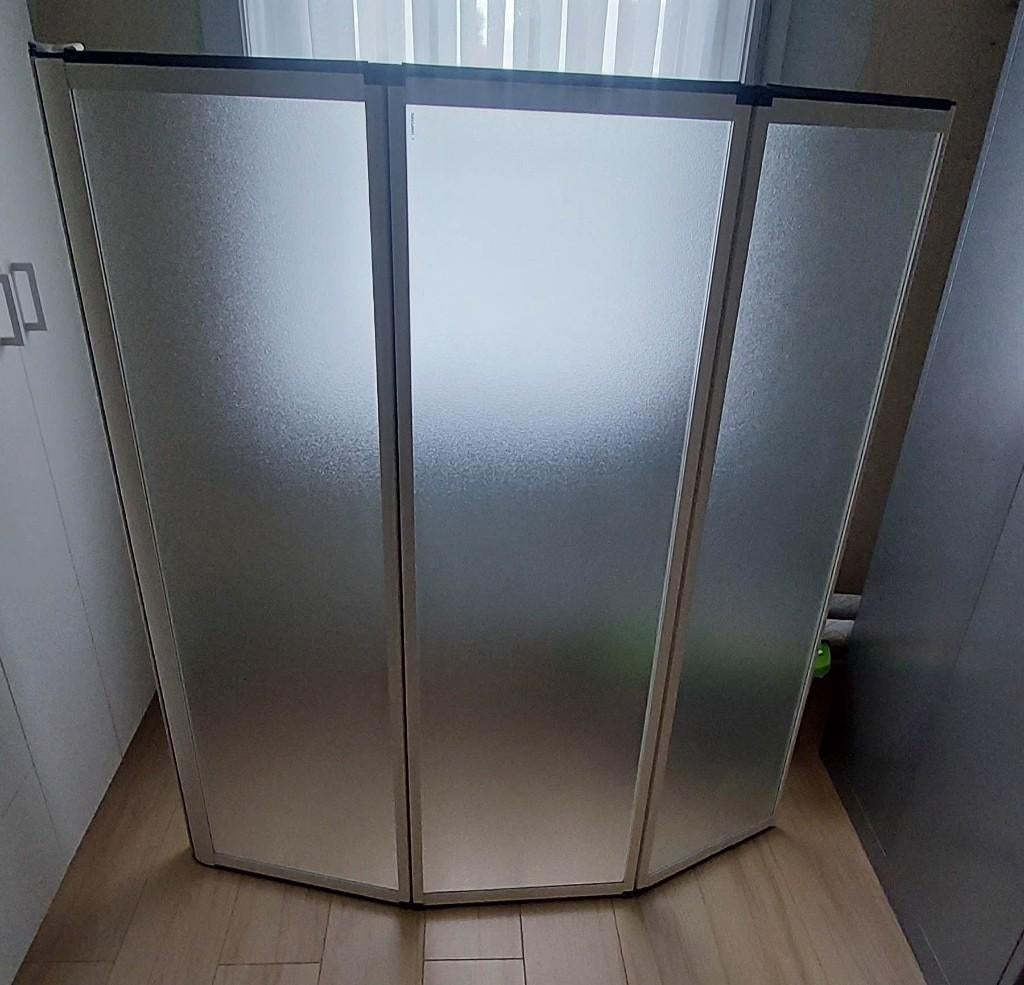 STEVIGE DOUCHEWAND, Ophalen, Zo goed als nieuw, Glas, Bad