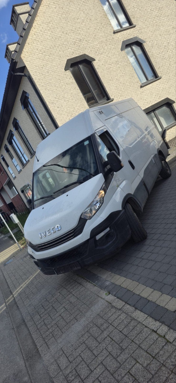 iveco 2017 euro 6b 2.3L   200000km climatisé 3 place, Achat, Euro 6, Iveco, Diesel