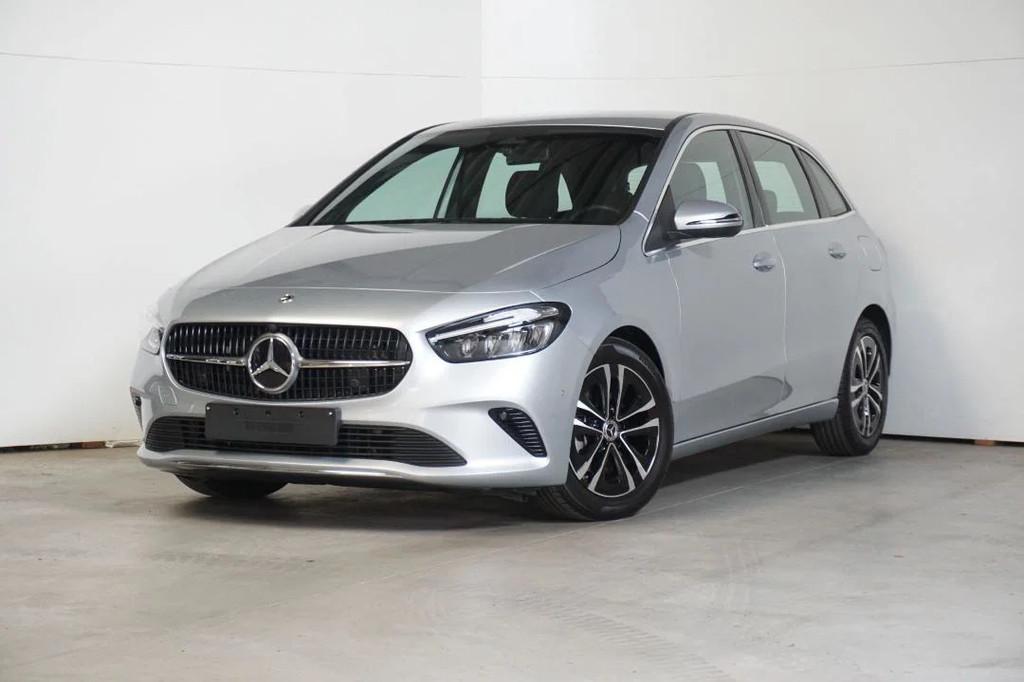 Mercedes-Benz B-CLASS 180 - TREKHAAK WEGKLAPBAAR - PROGESSIV, Auto's, Gebruikt, Zwart, 136 pk, Leder en Stof