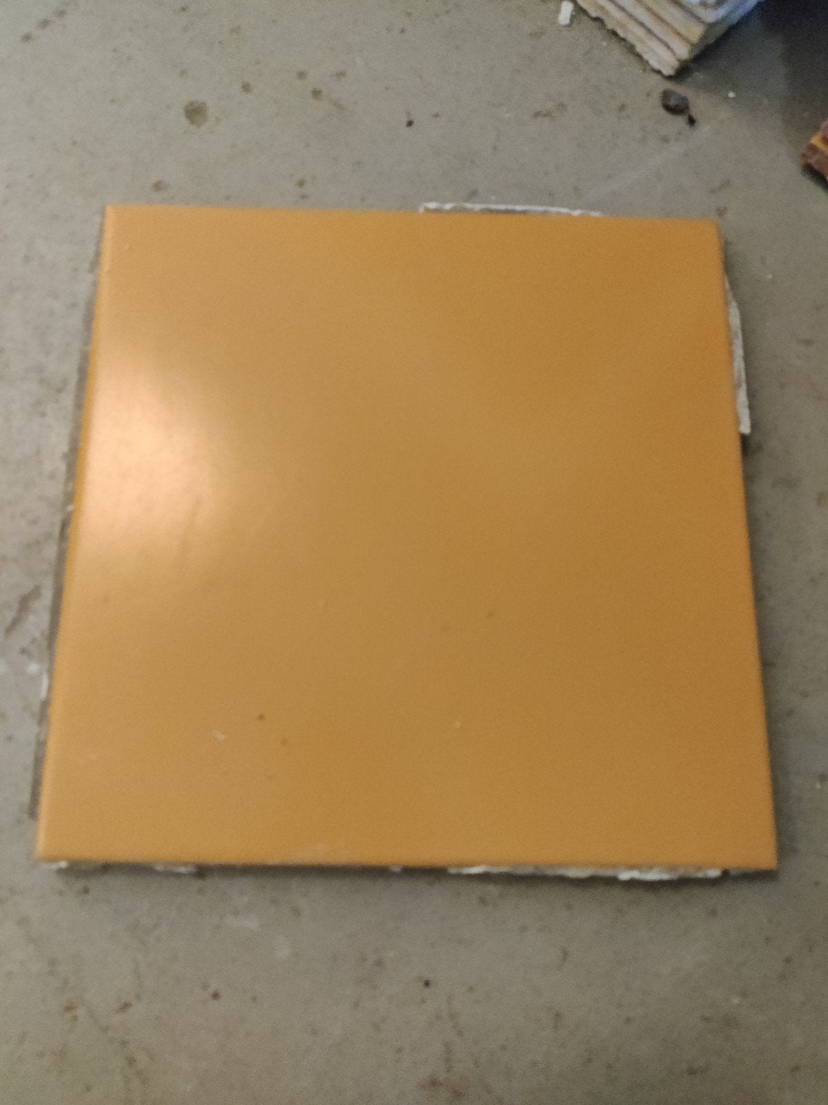 Vintage okergele wandtegels 20x20 cm – 44 stuks (ca. 1,76 m², Ophalen