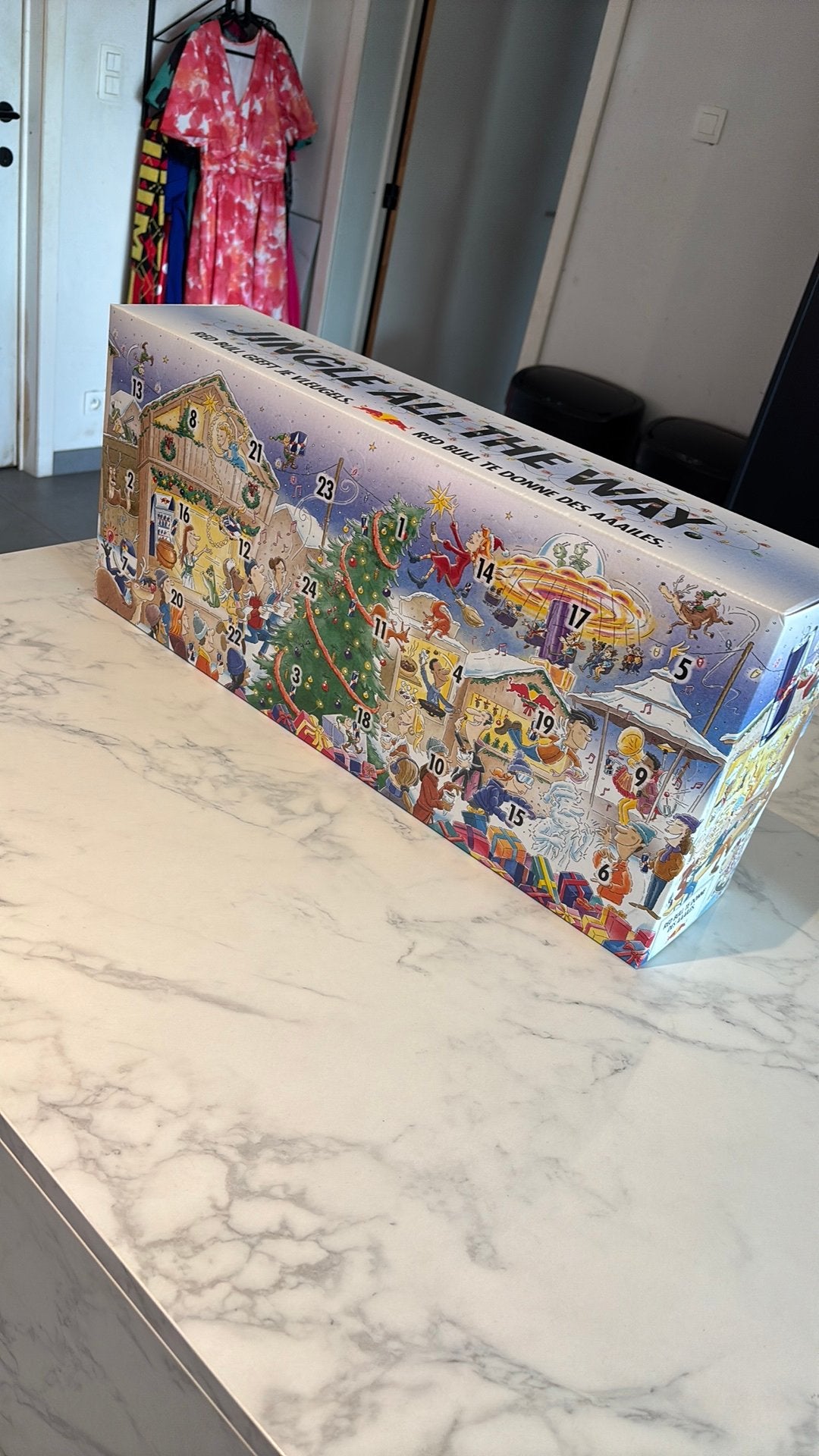 Adventskalender red bull 24 blikjes, Ophalen, Zo goed als nieuw