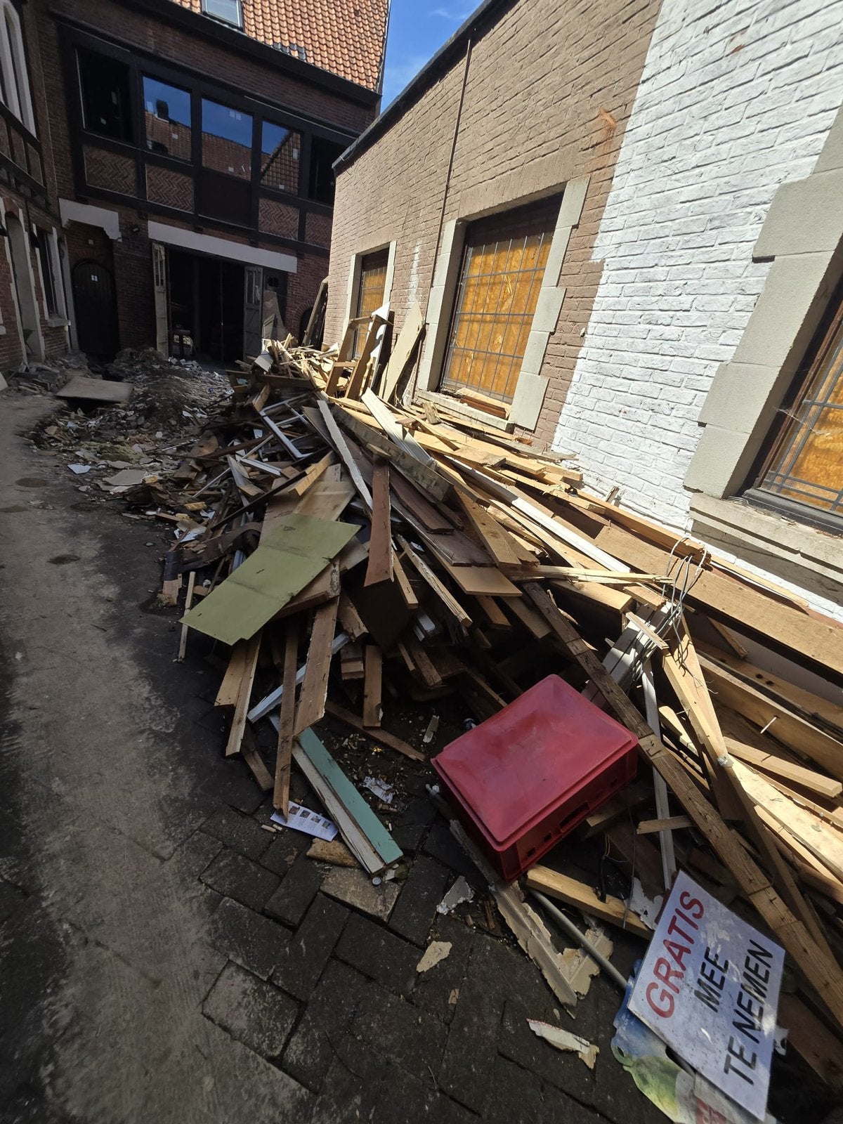 Gratis hout meenemen, Ophalen, Zo goed als nieuw