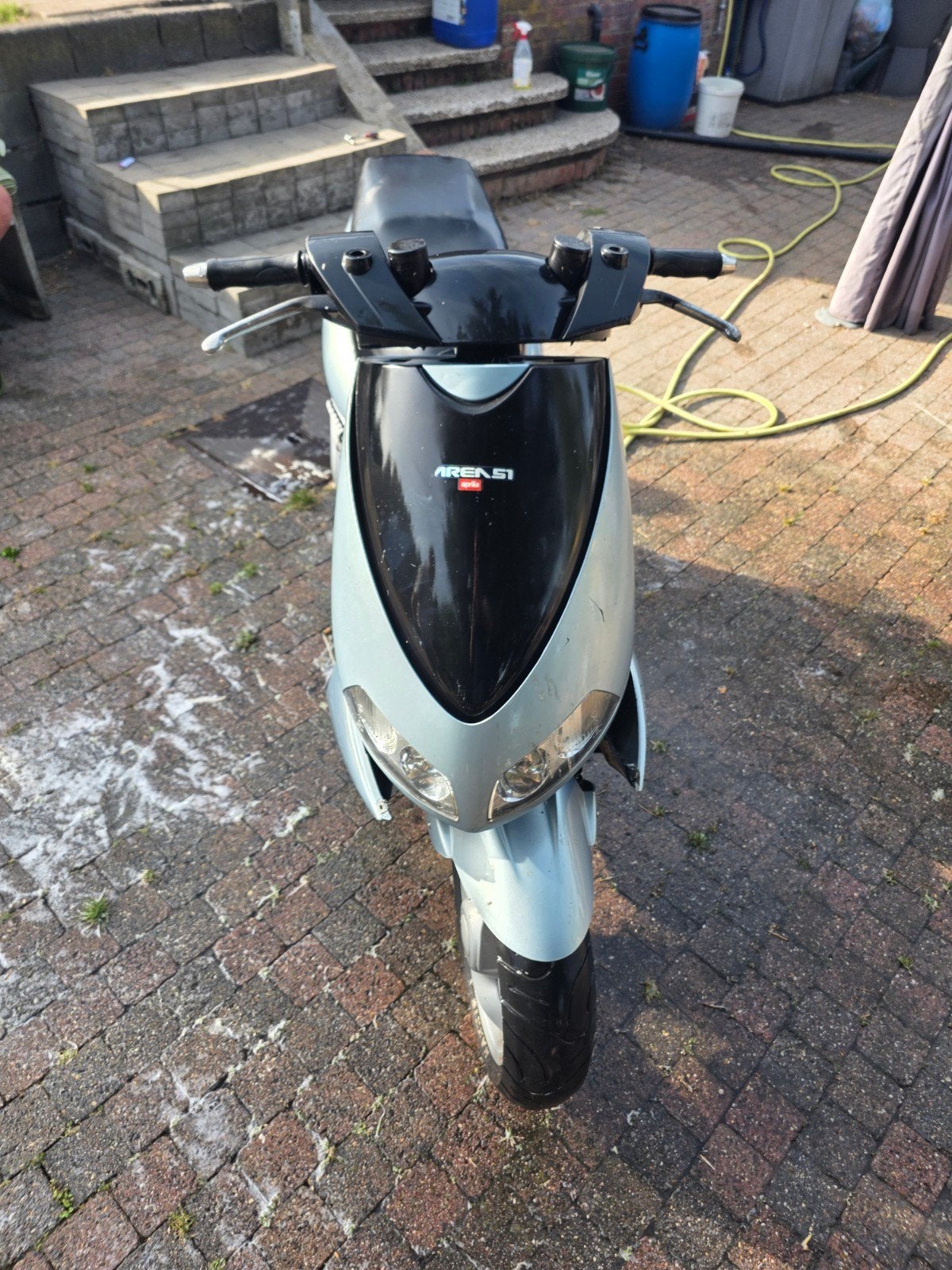 area 51 bj2000 opknapper 14j in bezit, Fietsen en Brommers, Ophalen, Tweetakt, Gebruikt, Klasse B (45 km/u)