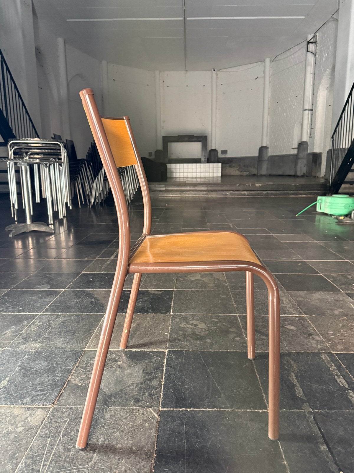 Chaises LAFA Aurillac /vintage /bois & métal/60 disponibles, Comme neuf, Brun, Enlèvement, Bois