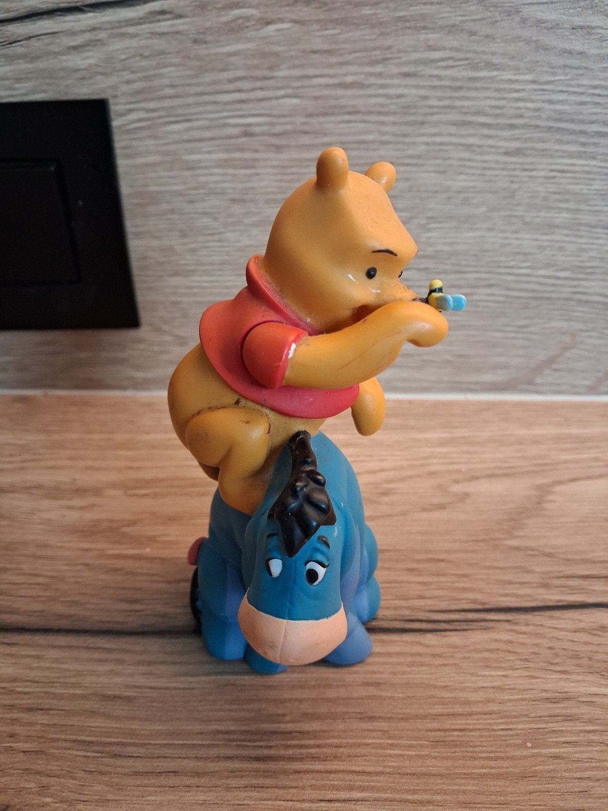 Vintage Disney Winnie The Pooh And Eeyore Grosvenor, Verzamelen, Verzenden