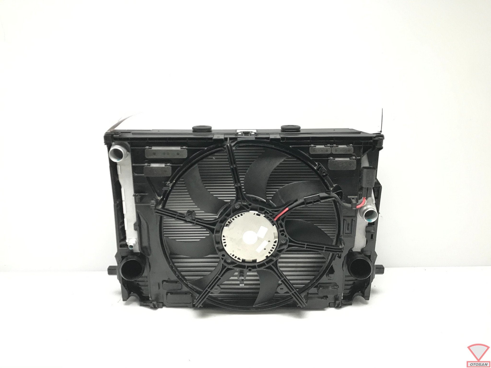 Refroidisseur BMW S rie 5 F10 F11 LCI 17899010 6450939148901, Petuelring 130
80788  Munich, DE, Info@bmw.de, Utilisé, BMW