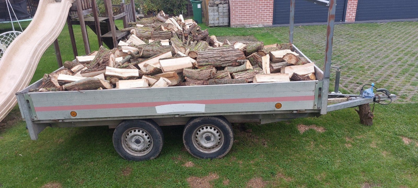 Volledige remorq met hout te koop., Tuin en Terras, Minder dan 3 m³, Ophalen, Overige houtsoorten, Blokken