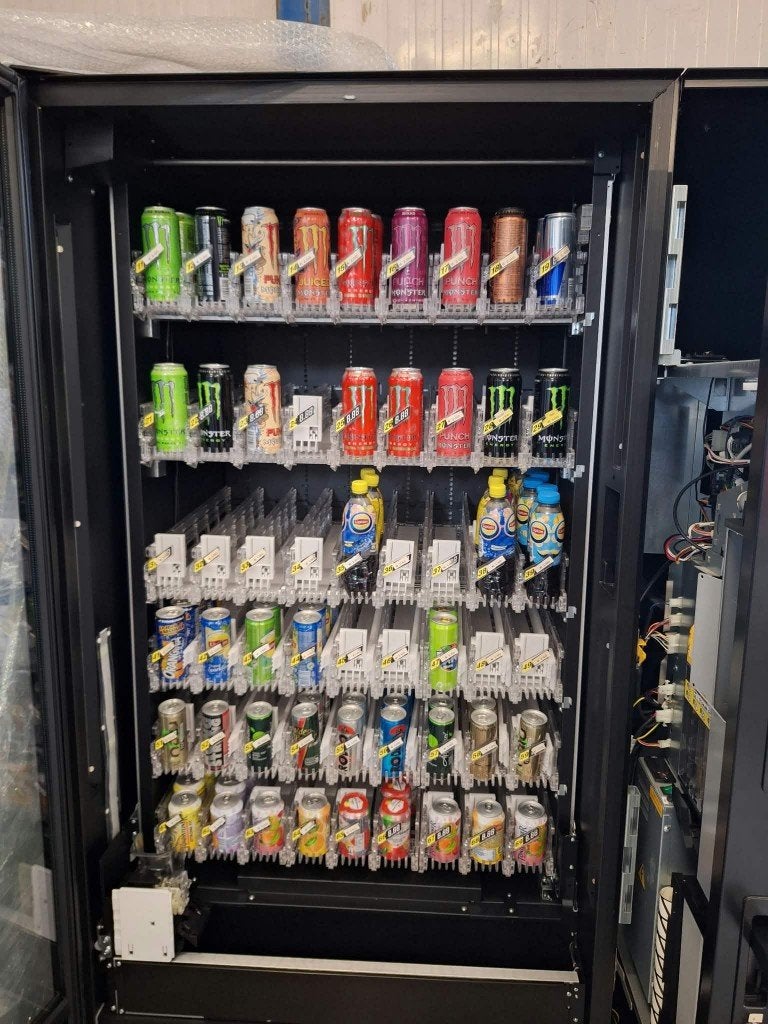 DRANK VERKOOPAUTOMAAT VENDO, Ophalen, Dranken