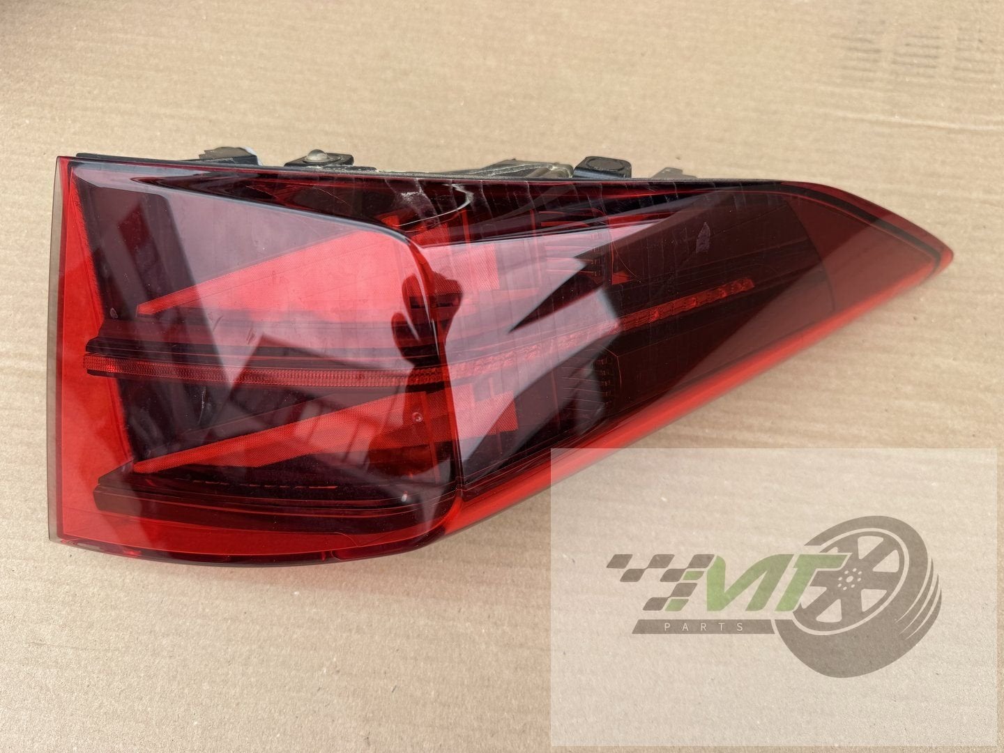 Cupra Formentor achterlicht LINKS 5FF945207A OEM, Enlèvement ou Envoi, - customercare@seat.es, - Autovía A-2, Km 585 08760 Martorell  Espana