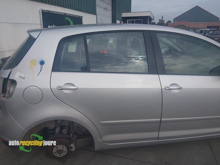 Portier 4Deurs rechts-achter van een Volkswagen Golf Plus (L, Gebruikt, -, -, -